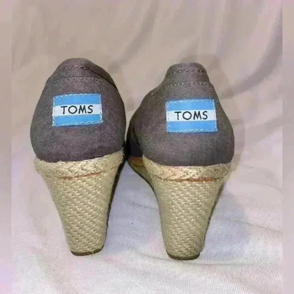 TOMS | Calypso Grey Peep Toe Espadrille Wedge | Size 10 - Picture 3 of 4